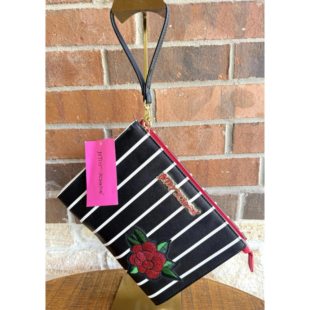 NWT Betsey Johnson Sequin ROSE Wristlet Clutch Tech BAG Pouch Strap 8.5x10x2.5